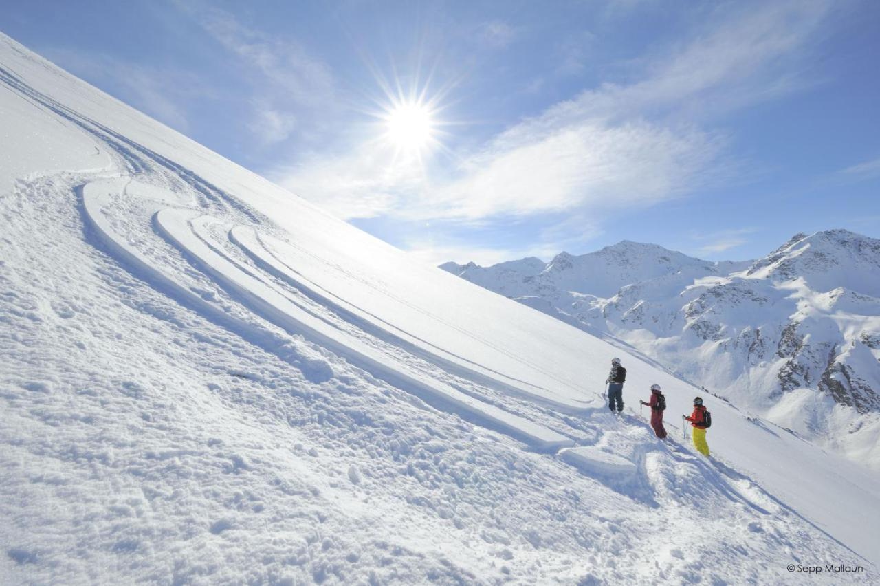 Hotel Tirol Fiss 4Sterne Superior Esterno foto